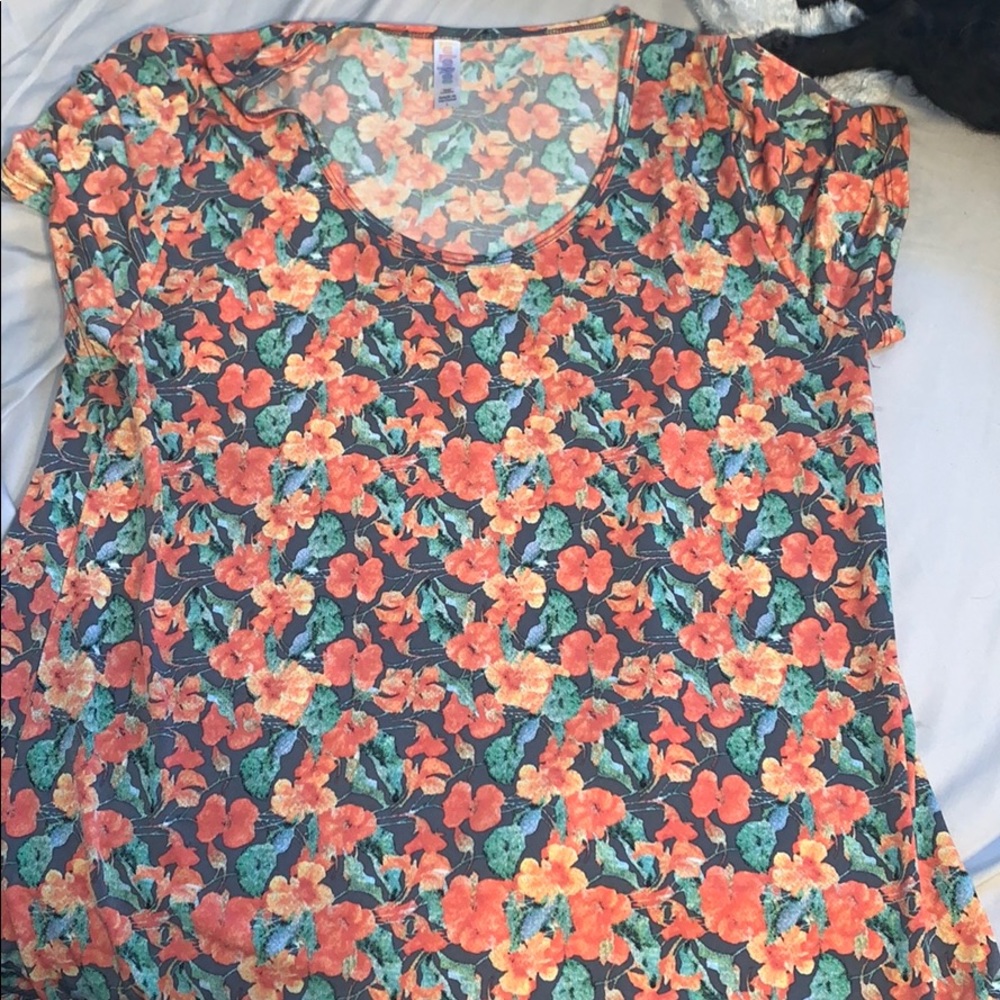Lularoe Classic T